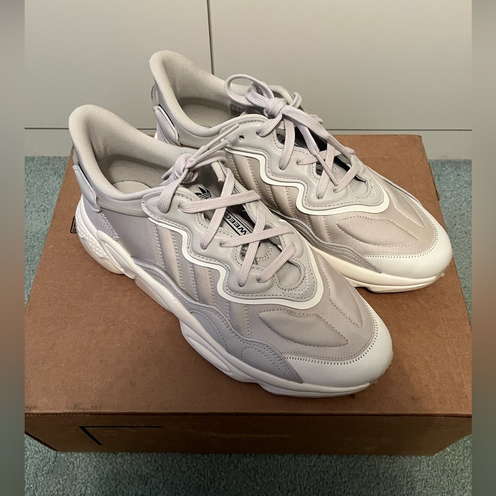 Adidas Ozweego Men’s Sneaker Size 11
